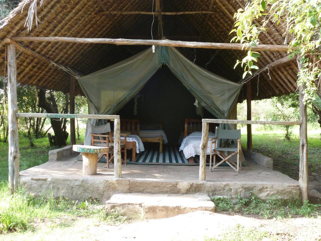 Hotel Enchoro Wildlife Camp Ololaimutiek Exterior foto