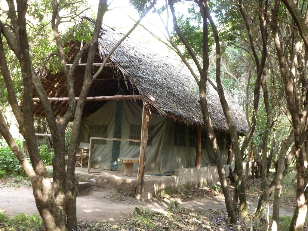 Hotel Enchoro Wildlife Camp Ololaimutiek Exterior foto