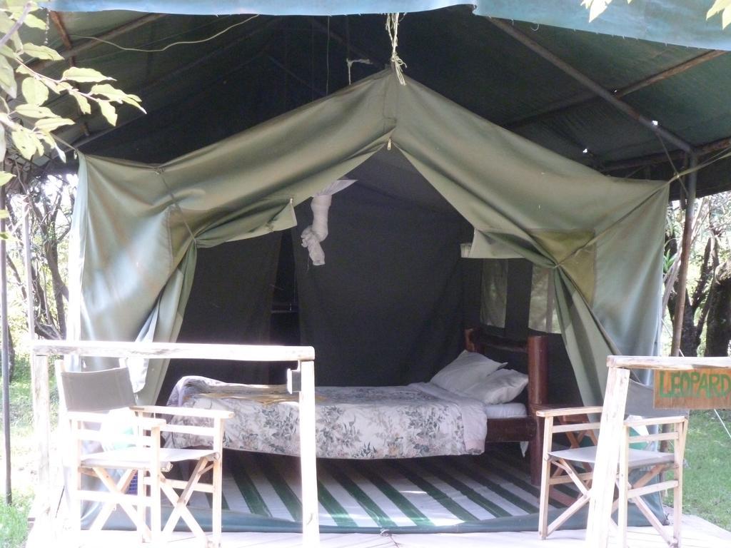 Hotel Enchoro Wildlife Camp Ololaimutiek Exterior foto