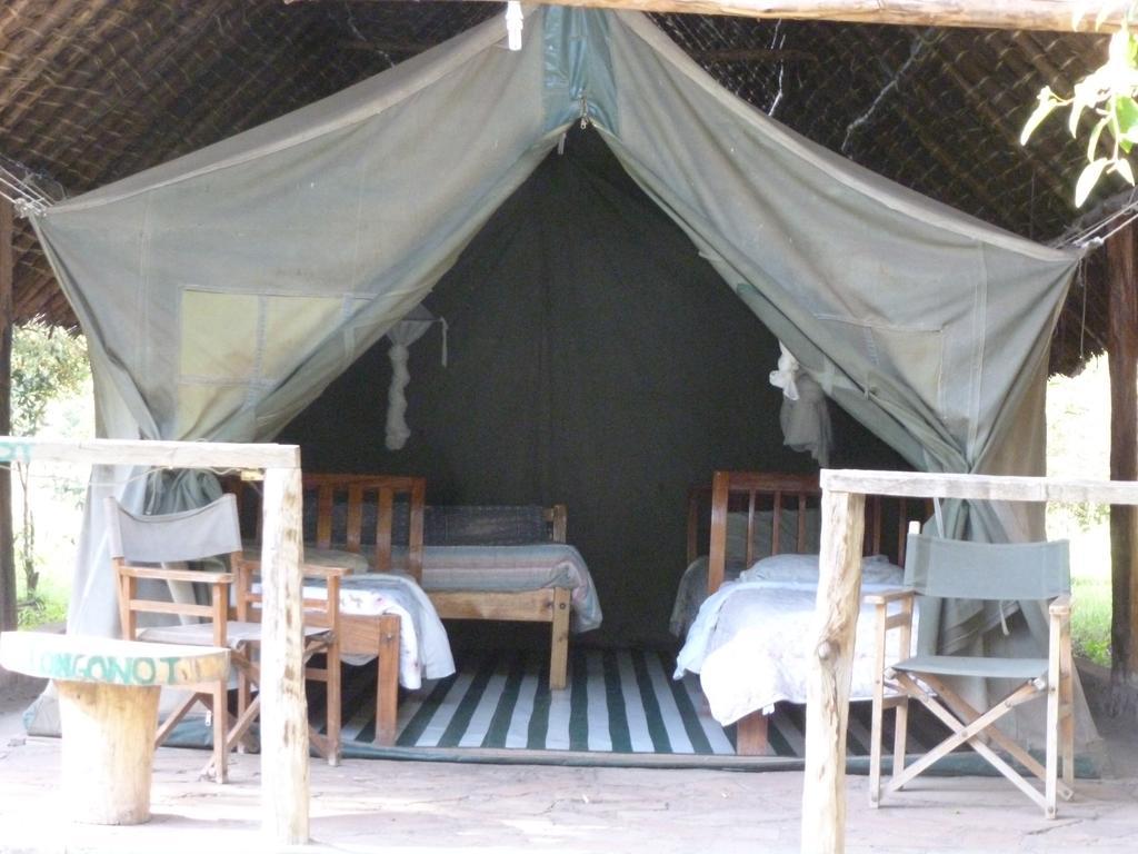 Hotel Enchoro Wildlife Camp Ololaimutiek Exterior foto