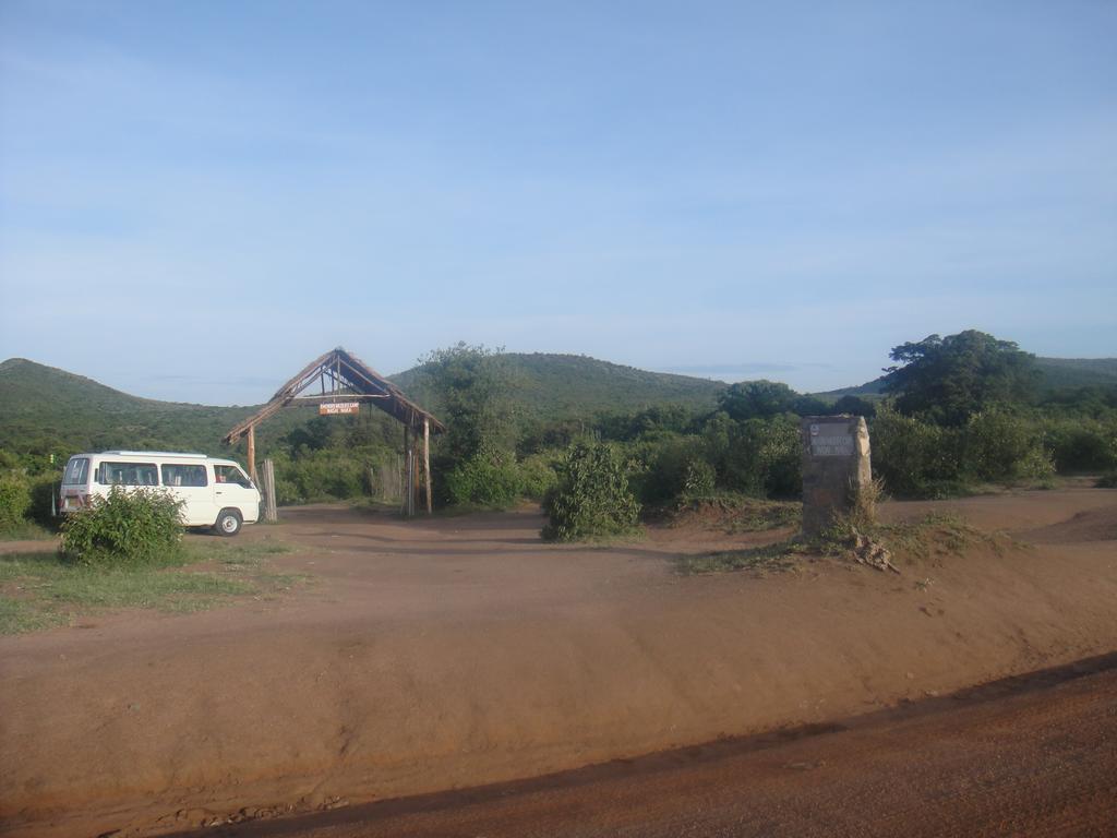 Hotel Enchoro Wildlife Camp Ololaimutiek Exterior foto